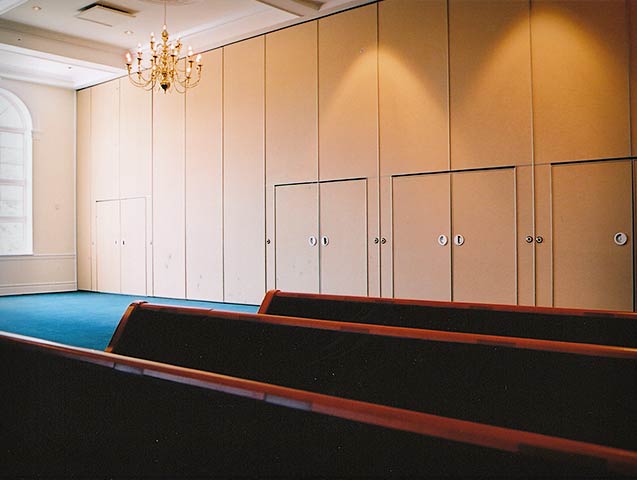 moderco-folding-walls-and-accordion-partitions_03