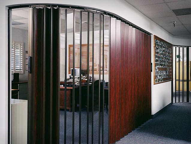 woodfold-folding-walls-and-accordion-partitions_03